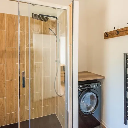 Апартаменты L'urbain Narbonnais *